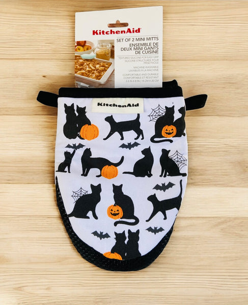 Black Cats & Pumpkins Mini Oven Mitts