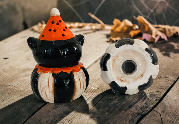 Halloween Cats Salt and Pepper Shakers