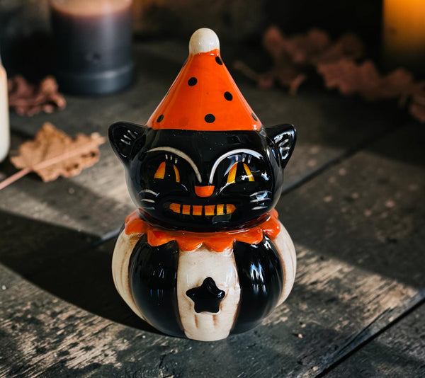 Halloween Cats Salt and Pepper Shakers