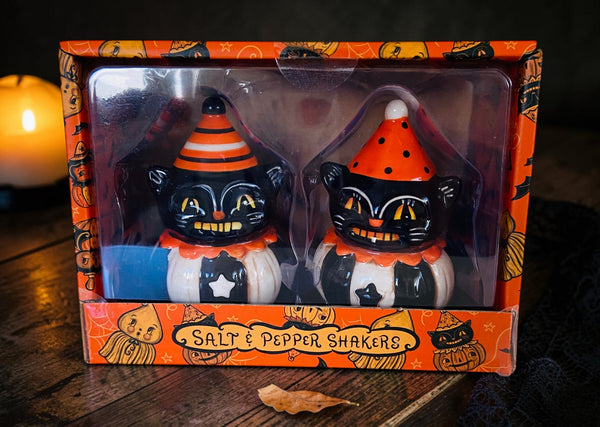 Halloween Cats Salt and Pepper Shakers