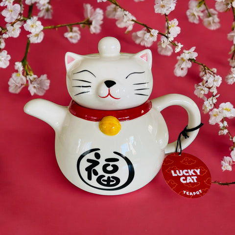 White Lucky Cat Teapot