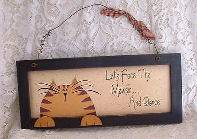 Country Folk Orange Tabby Cat Face the Mewsic and Dance Cat Wood Sign - The Good Cat Company