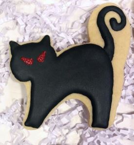 Arch Back Cat Cookie Cutter